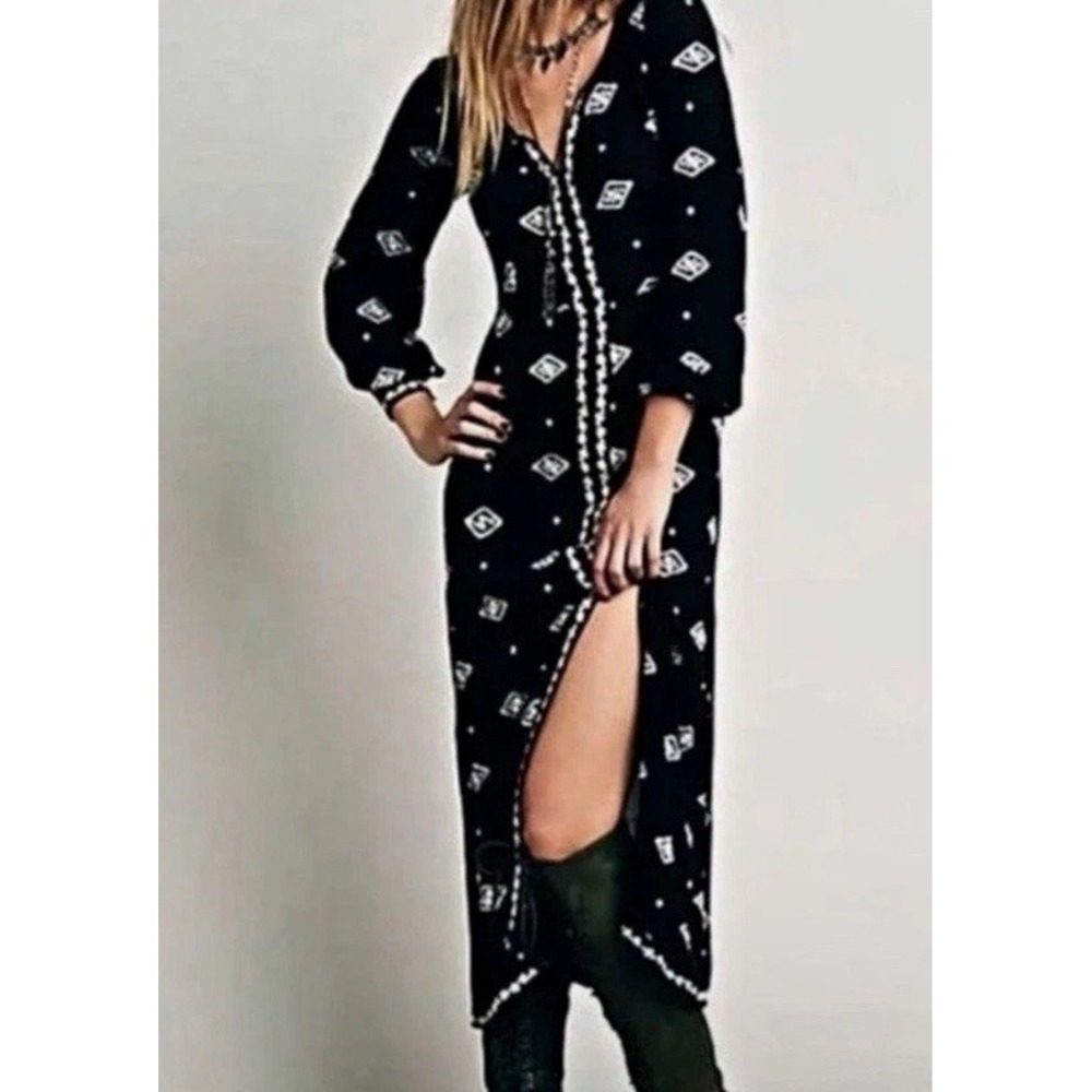 Free People Black White Lilly of the Valley Rayon Maxi Dress V-Neck 3/4 Sleeve S